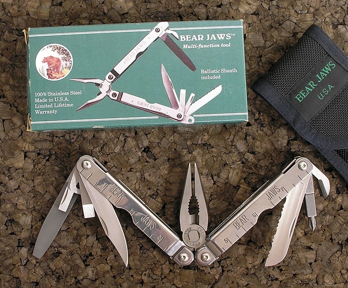 Original 4 inch model, non-locking blades